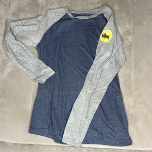 Unisex Buffalo Wild Wings Uniform Blue and Gray Long Sleeve Shirt Size Small